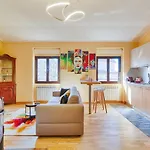 Frida Nuovo Luminoso Con Vista Aperta E Parcheggio Economico Vicino Appartement *