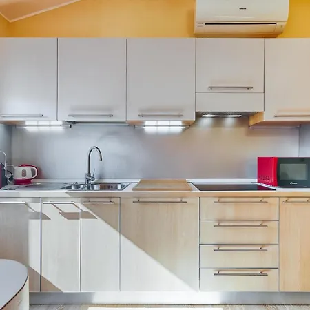 Frida Nuovo Luminoso Con Vista Aperta E Parcheggio Economico Vicino Apartment